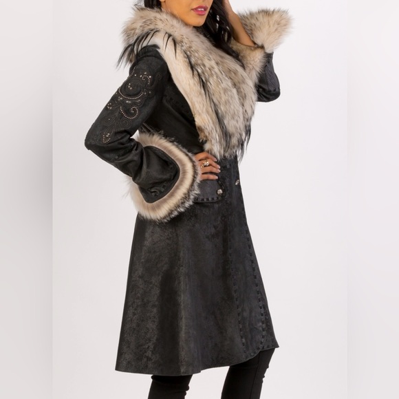Hoss Couture Black Brick Italian Lamb w/Studs & Crystal w/Badger Fur & Goat Trim - Picture 1 of 14